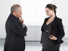 Могут ли уволить беременную женщину?